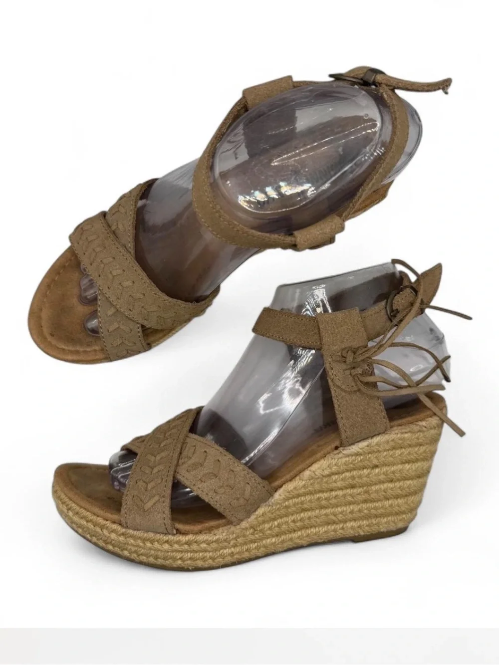 Minnetonka Women's Espadrille Suede wedge sandal